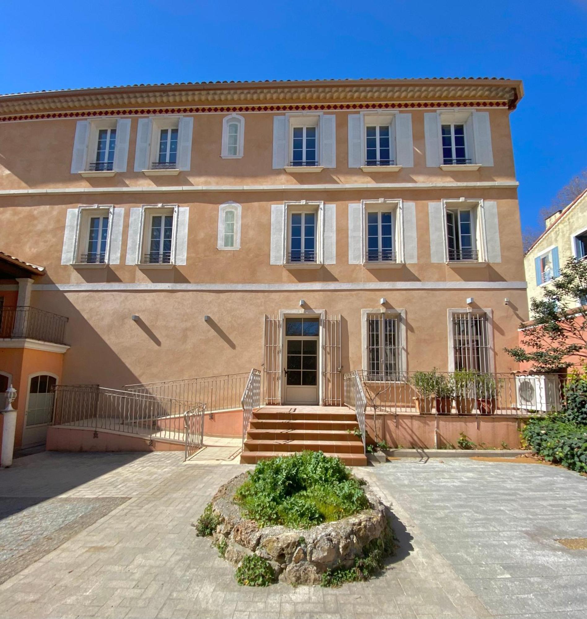 Hotel La Falaise Cotignac Exterior photo